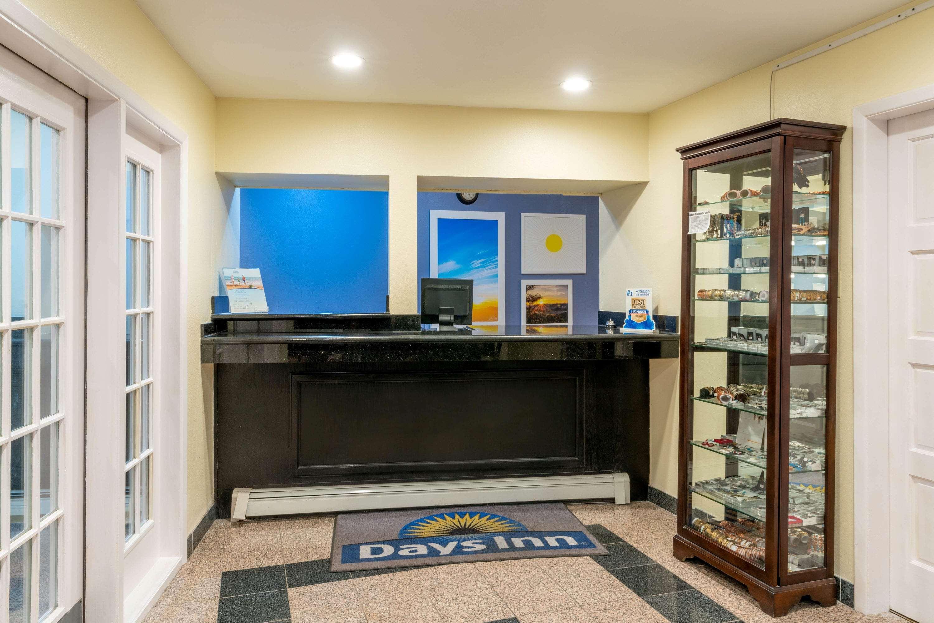 Days Inn By Wyndham Grants Luaran gambar