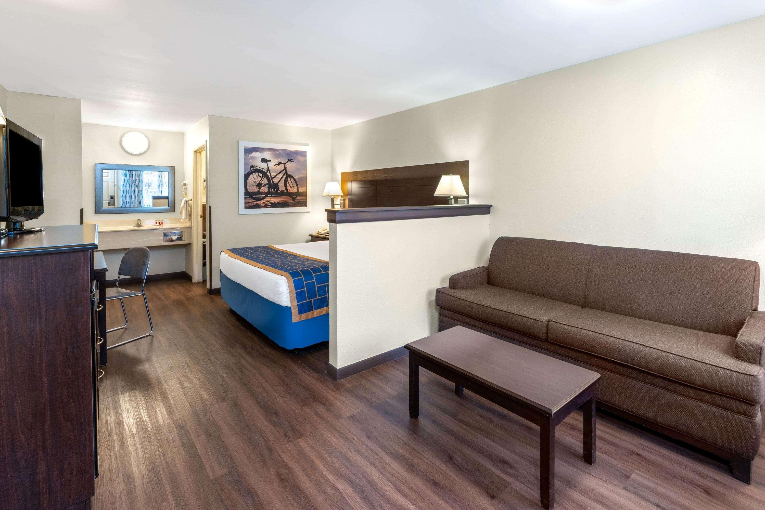 Days Inn By Wyndham Grants Luaran gambar
